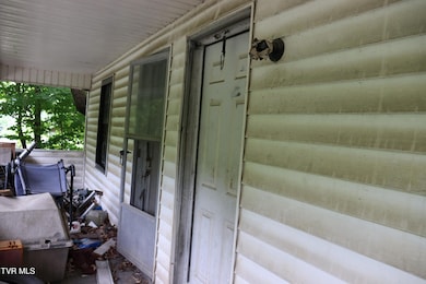 213 Railroad Ave, Appalachia, VA 24216 - photo 6