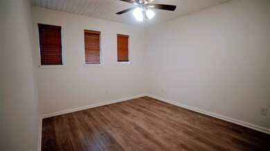 11035 Hoffer St, Houston, TX 77089 - photo 5
