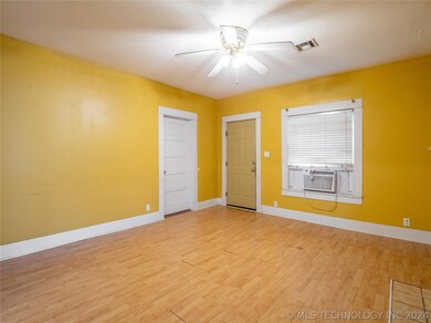 421 W Adams Ave, McAlester, OK 74501 - photo 6
