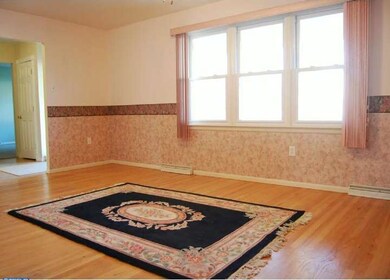 701 Whitman Dr, Blackwood, NJ 08012 - photo 4