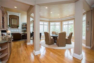 560 Club Dr, Aurora, OH 44202 - photo 6