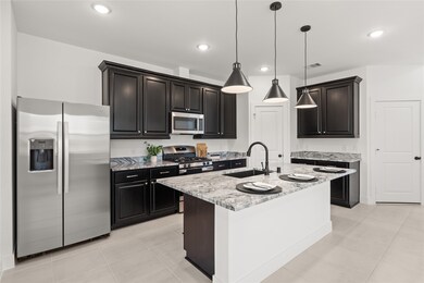 19384 Poppy Village Cir, Magnolia, TX 77355 - photo 2