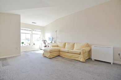 4 Repton Cir unit 4409, Watertown, MA 02472 - photo 7