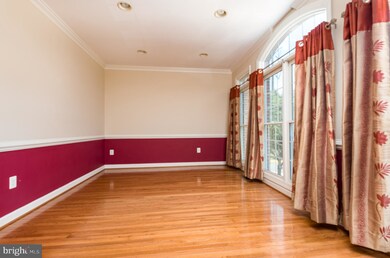 4527 Fair Valley Dr, Fairfax, VA 22033 - photo 2