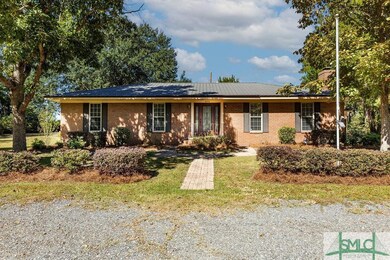 404 E 1st St, Springfield, GA 31329 - photo 2