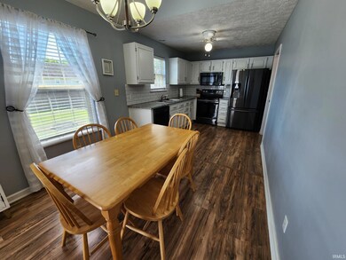 4144 Trinity Dr, Newburgh, IN 47630 - photo 5