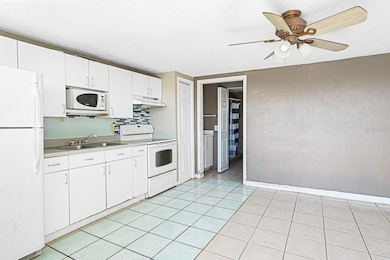 2021 Pennsylvania Ave unit 2, Englewood, FL 34224 - photo 6