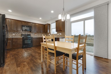 361 Fieldstone Dr, Woodstock, IL 60098 - photo 7