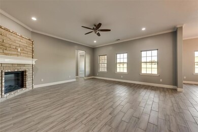 8777 Hutcheson Hill Rd, Springtown, TX 76082 - photo 6