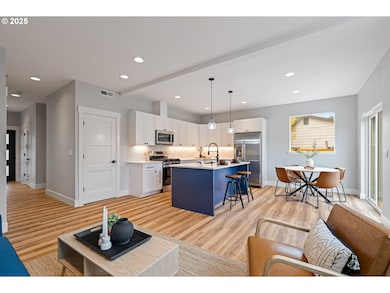 219 Main St, Husum, WA 98623 - photo 4