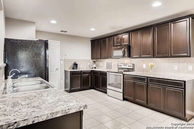 10106 Castello Canyon, San Antonio, TX 78254 - photo 5