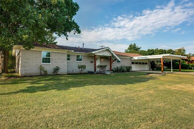 8304 Jerrie jo Dr, North Richland Hills, TX 76180 - photo 3