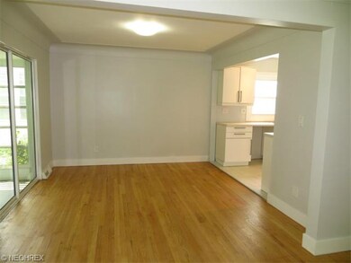 Dining room with sliding doors to the screened in 