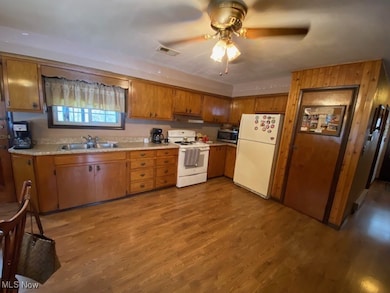 183 Trails End Rd, Toronto, OH 43964 - photo 6