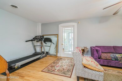 05_1118JeffreySt_10001_LivingRoom_HiRes