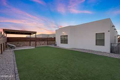 824 Paseo Dulce Ave, Horizon City, TX 79928 - photo 4