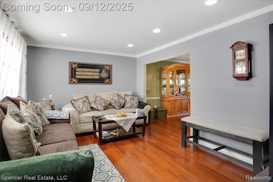 1753 Dawncrest Dr, West Bloomfield, MI 48324 - photo 4