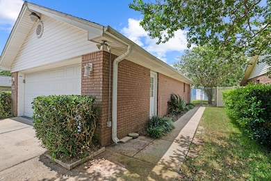 8573 Westview Ln, Pensacola, FL 32514 - photo 4