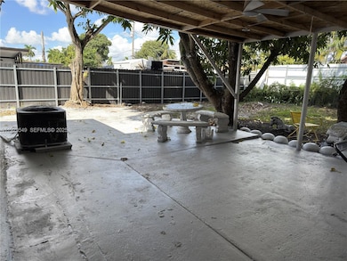 343 W 42nd St unit A, Hialeah, FL 33012 - photo 7