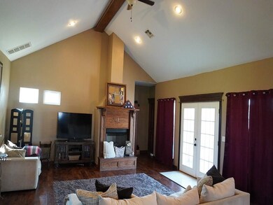 407 Dana Ln, McLoud, OK 74851 - photo 4