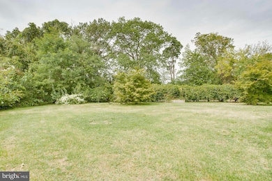 800 Martin Rd, Essex, MD 21221 - photo 7