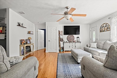 06-Living Room