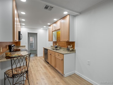 691 Dunbarton Rd, Montgomery, AL 36117 - photo 5