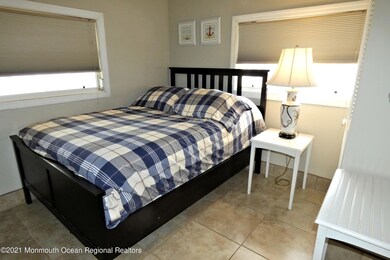 bed 1