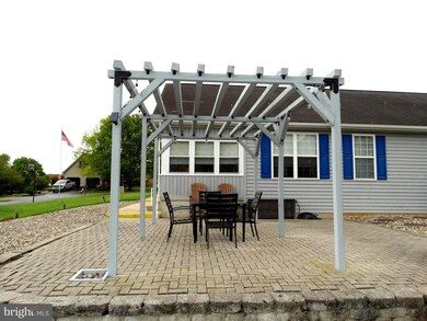 492 Franklin Square Dr unit 27, Chambersburg, PA 17201 - photo 4