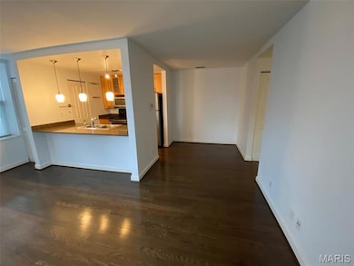 Metropolis West End Apartments unit 606, Saint Louis, MO 63112 - photo 5