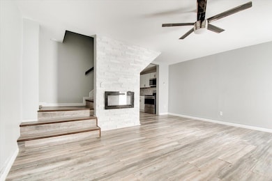 05-252 Pershing Ave-005