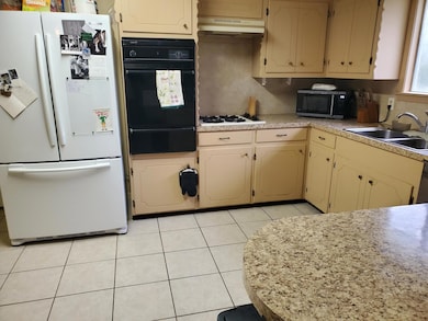 605 Barbara St, Deridder, LA 70634 - photo 4