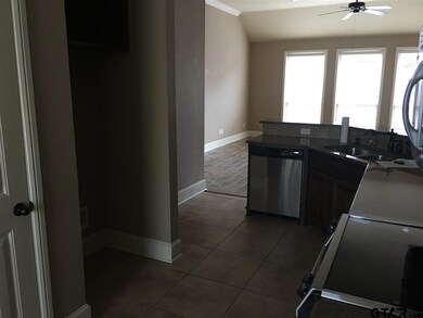 5123 5123 van Buren, Tyler, TX 75703 - photo 3