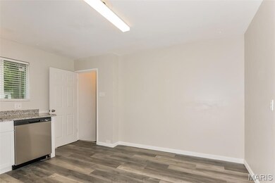 330 Moule Dr, Florissant, MO 63031 - photo 7