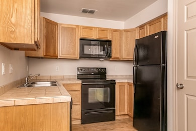 2316 Sailing Way N unit C, Kerrville, TX 78028 - photo 5