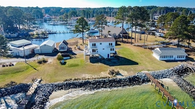 402 Riverside Dr, Deltaville, VA 23043 - photo 3