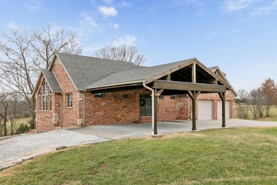 941 E Minnehaha Rd, Nixa, MO 65714 - photo 2