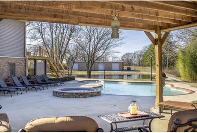 2004 Old Tullahoma Hwy unit 2004, Manchester, TN 37355 - photo 6