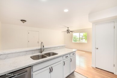 8802 N 8th St unit 203, Phoenix, AZ 85020 - photo 3