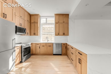 145 Spring St unit 6, New York, NY 10012 - photo 3