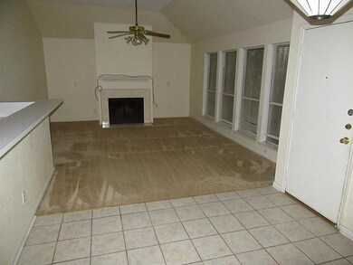 9450 Coast Bridge St, Houston, TX 77075 - photo 3