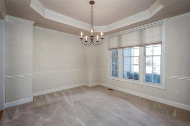 5402 Roundtree St, Shawnee, KS 66226 - photo 6