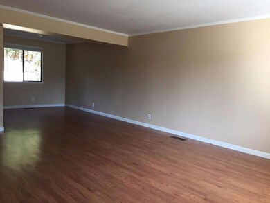 280 Southridge Way, Grants Pass, OR 97527 - photo 2