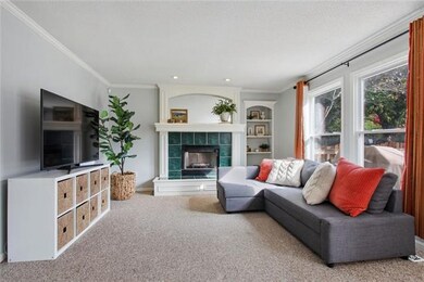 5525 Brownridge Dr, Shawnee, KS 66218 - photo 4