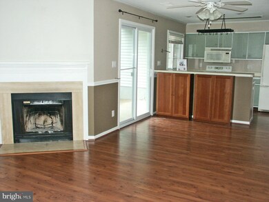 12893A Grays Pointe Rd unit 12893 A, Fairfax, VA 22033 - photo 5