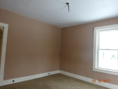 546 Washington St, Keene, NH 03431 - photo 5