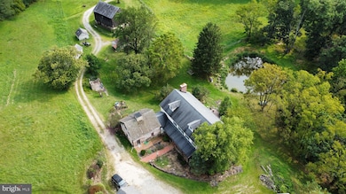 1425 Highpoint Rd, Hellertown, PA 18055 - photo 2