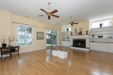 Great Room with Fireplace