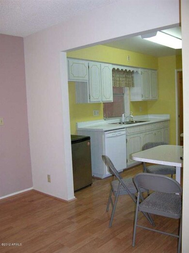 738 S Portland Kitchen 2