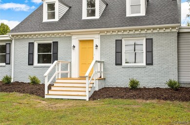 Exterior front of the home view to the NEW 6X5 fro